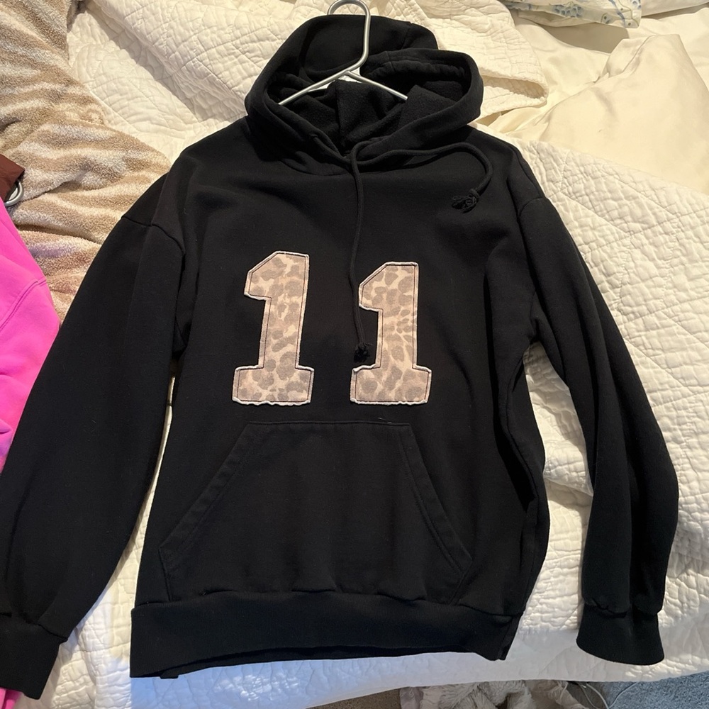 PacSun Black Hoodie with Leopard Print 11